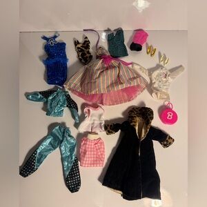 Vintage 1980s-1990's Barbie & Family Mattel Doll Clothing  Lot 15 Pce